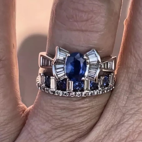 18K 750 Natural Sapphire 💙 & Emerald Cut Diamond 💎 Ring Set Appraisals $4720 - Picture 2 of 13